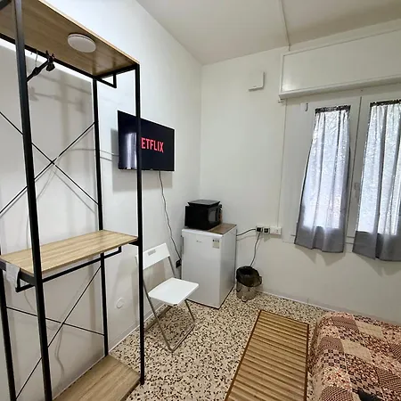 Netflix - Vicino Al Centro - Via Rometta Penzion