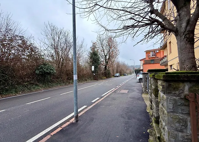 Netflix - Vicino Al Centro - Via Rometta 3*